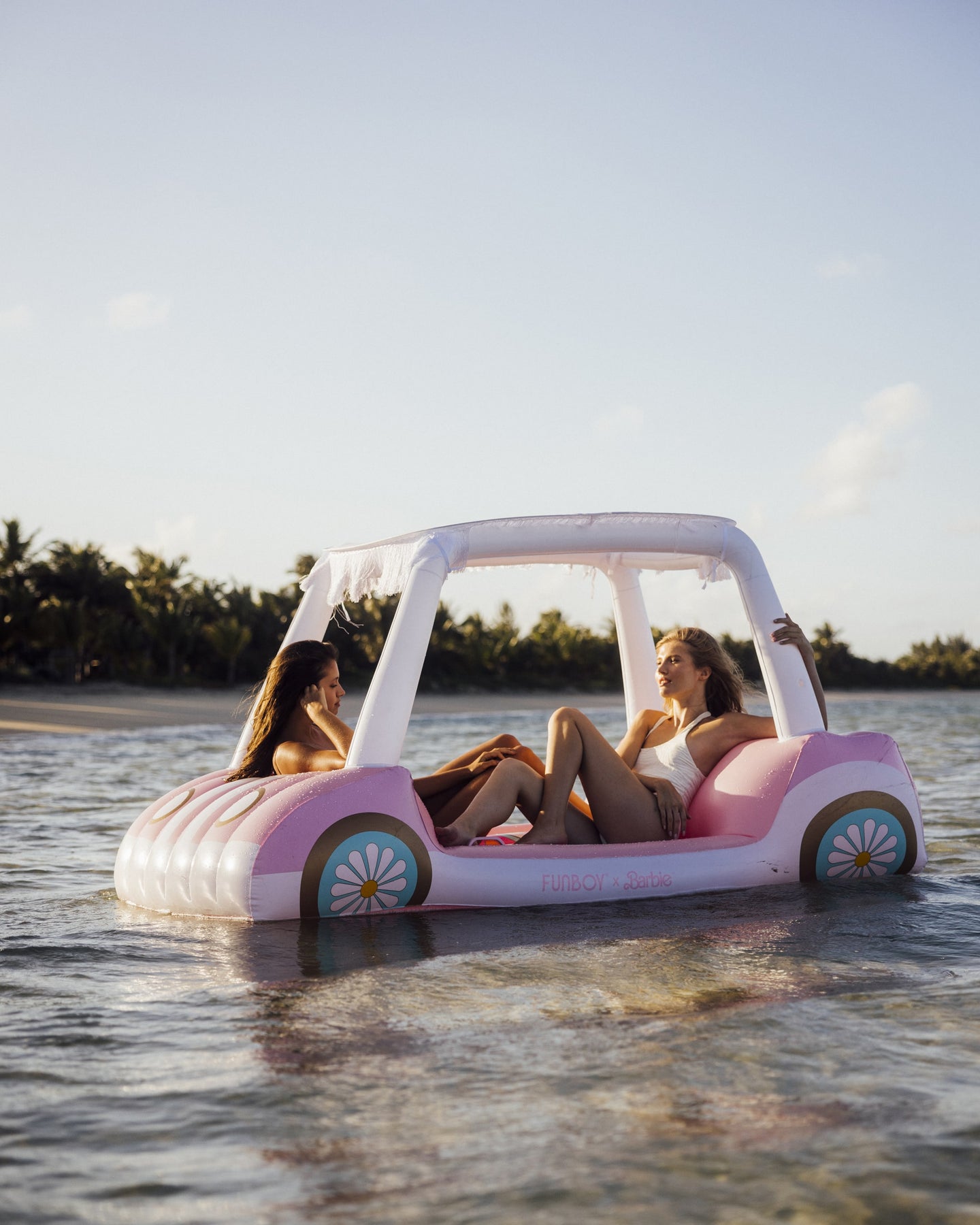 FUNBOY x Malibu Barbie™ Golf Cart Pool Float