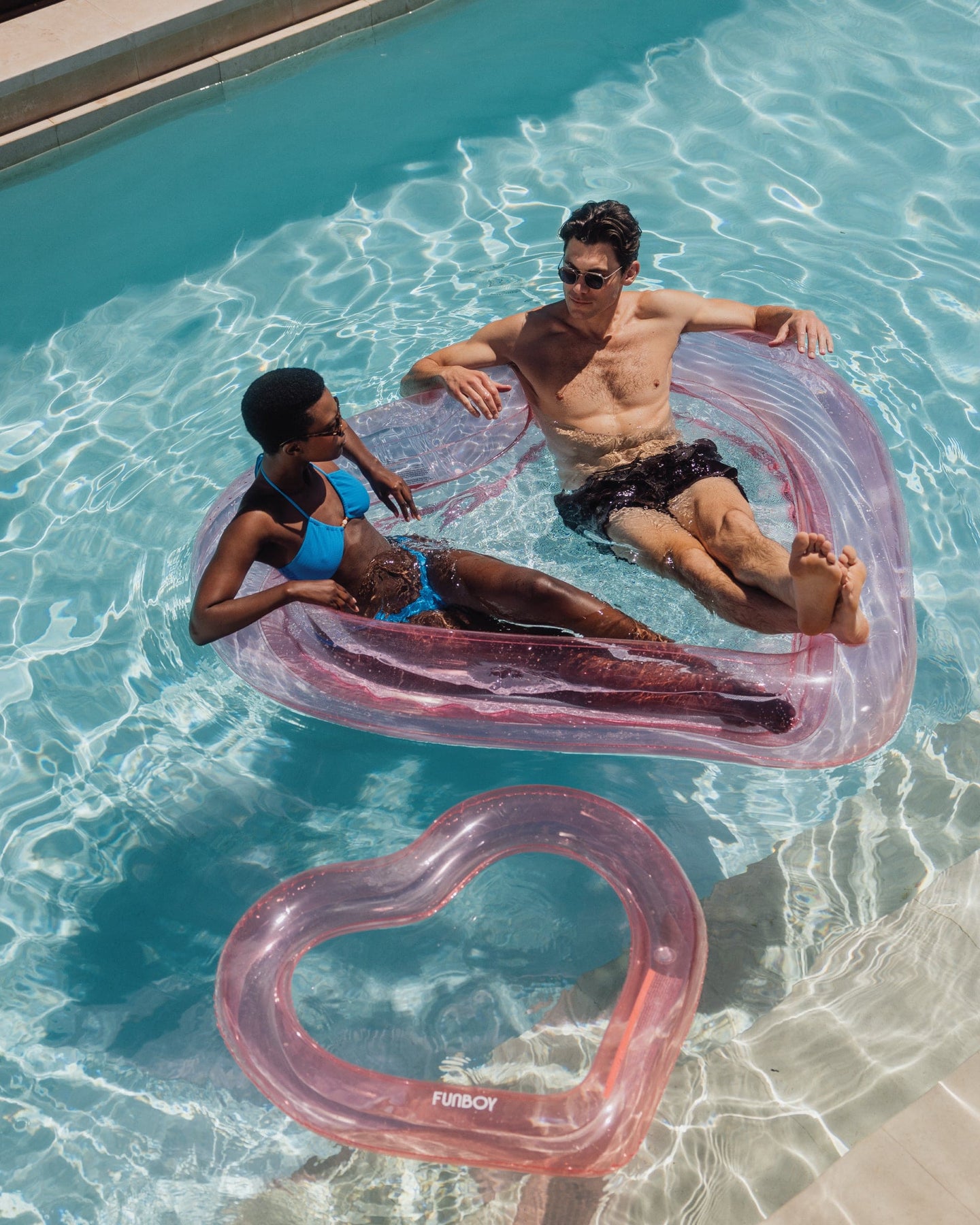 Mesh Heart Water Hammock